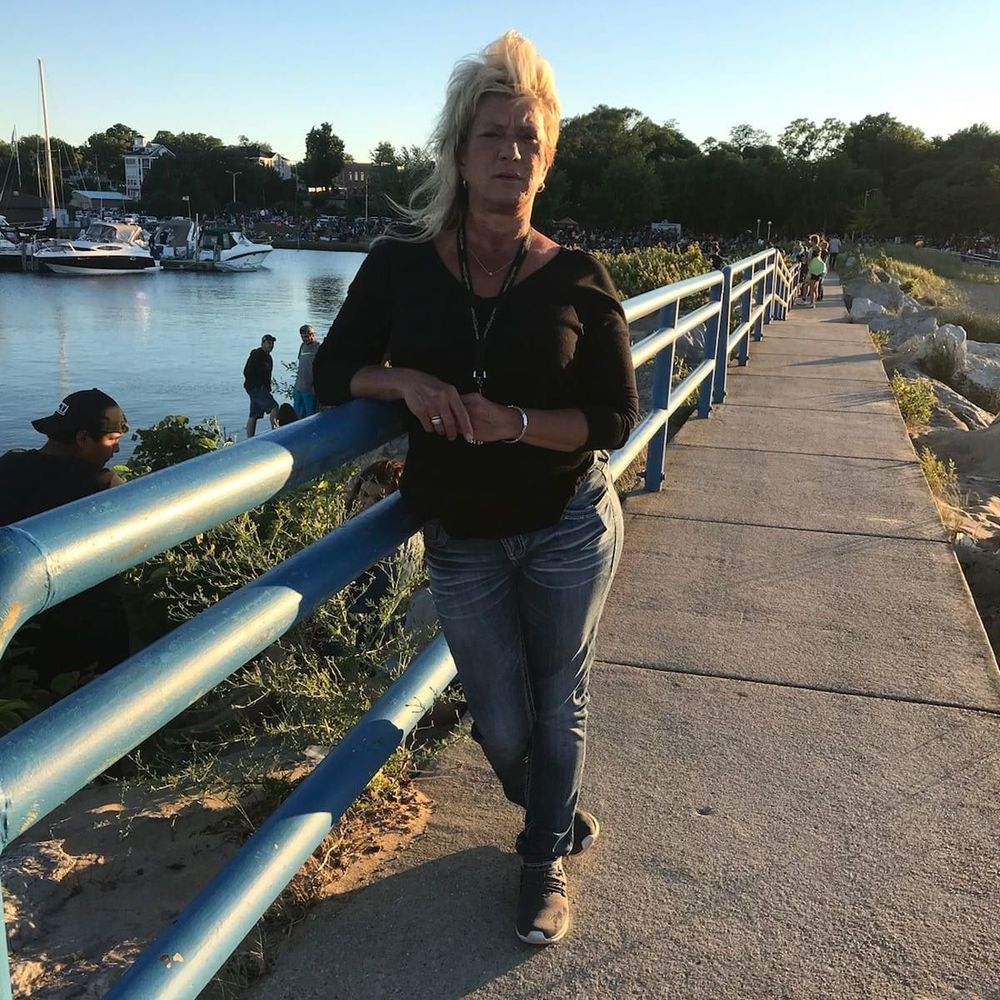 Meet your Posher, Shelly